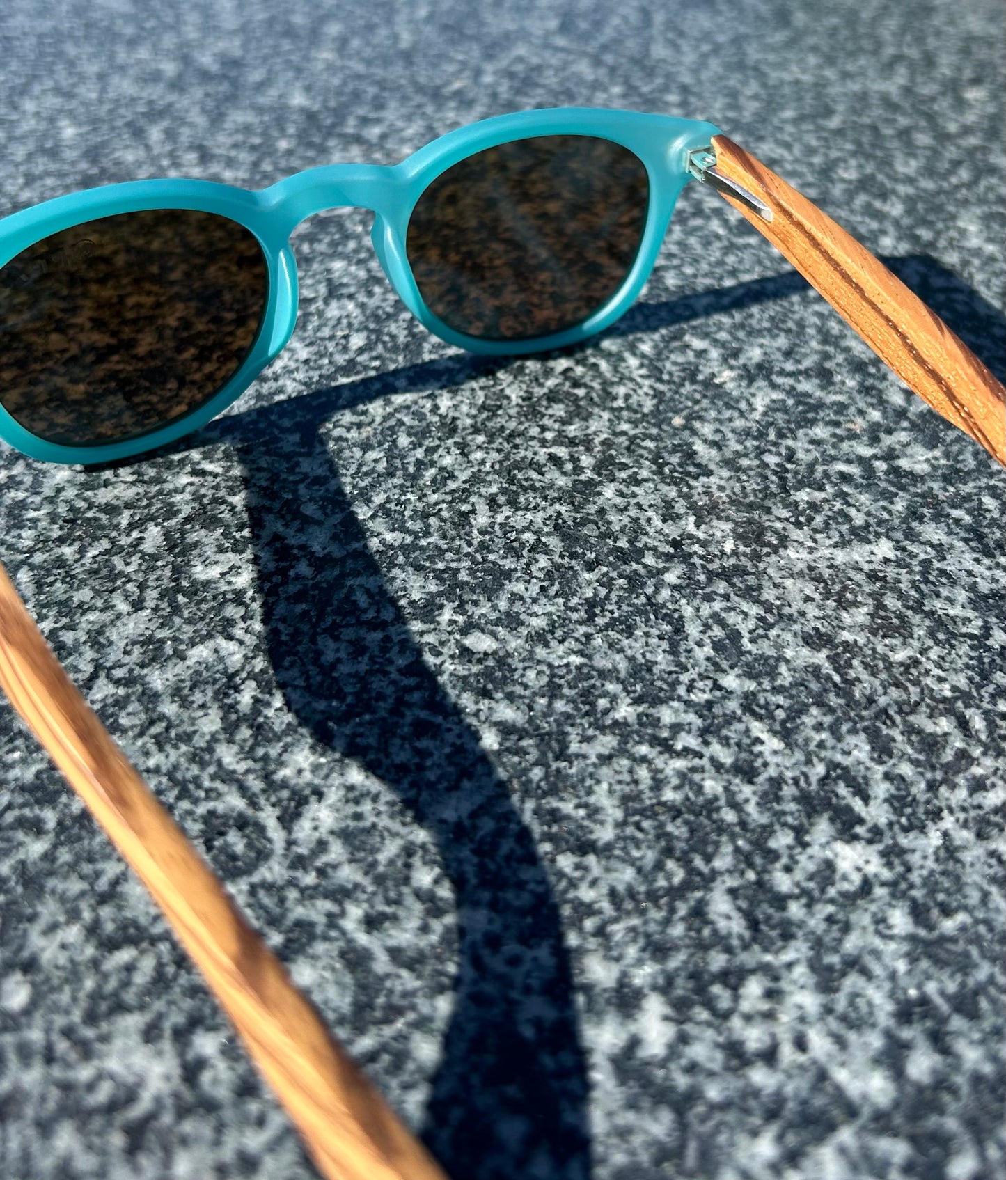 Kid’s sunglasses polarised scratch resistant wooden sunglasses!